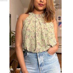 Another story floral green topAnother story floral green top